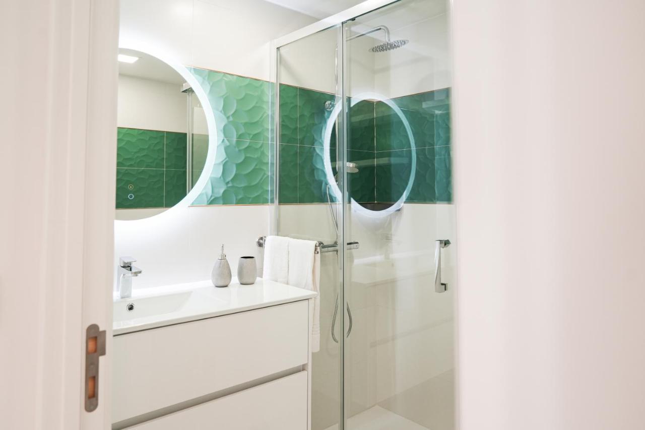 Nazare One Bedroom, 2 Mins From The Beach Luaran gambar